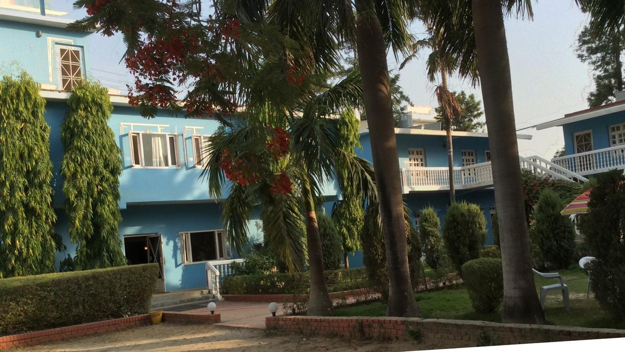 Hotel Megha-Traveller'S Village Nepalgunj Exterior photo